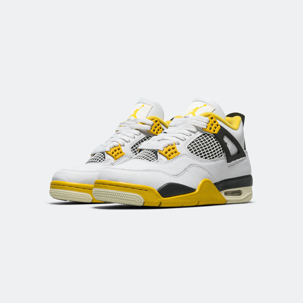 WMNS Air Jordan 4 Retro