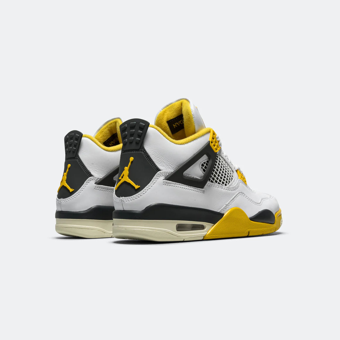 WMNS Air Jordan 4 Retro